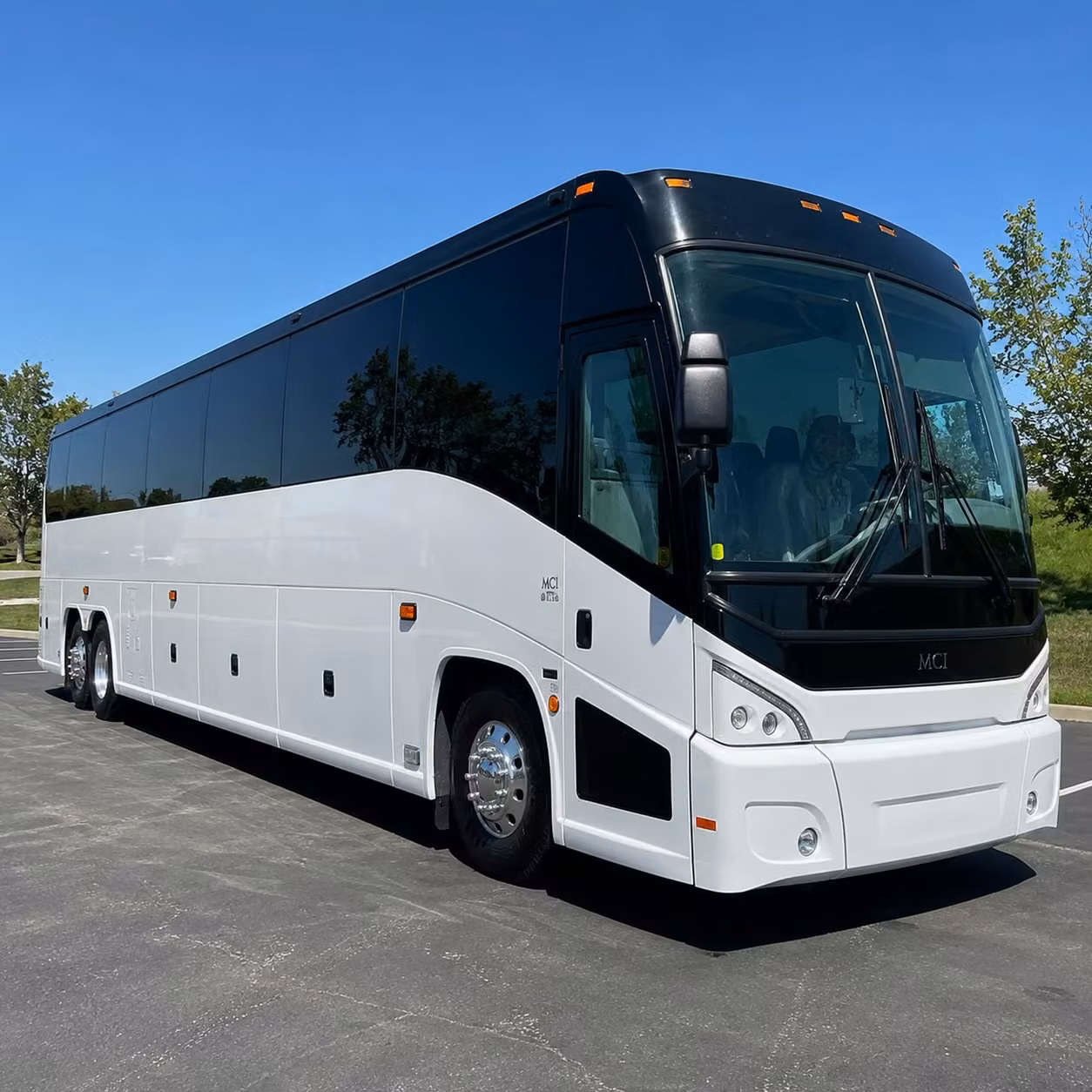 charter buses for cross border trade groups and international arrivals in mcallen